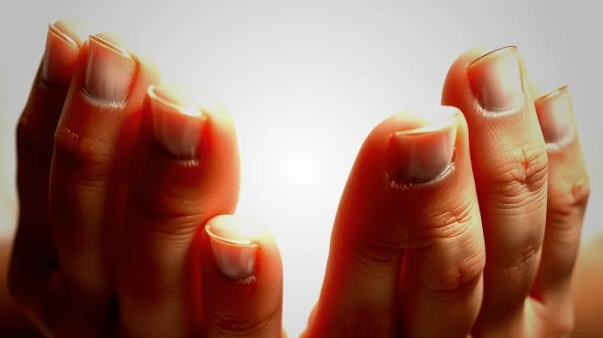 Mögliche Zusammenhänge zwischen Abnehmmedikamenten und Nagelproblemen - BlauBahn